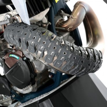 Защита глушителя 2Т универсальная Armadillo Pipe Guard
