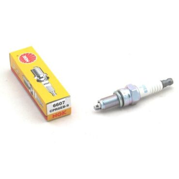 Свеча зажигания NGK CPR8EB 9 6607 (2) - миниатюра 1