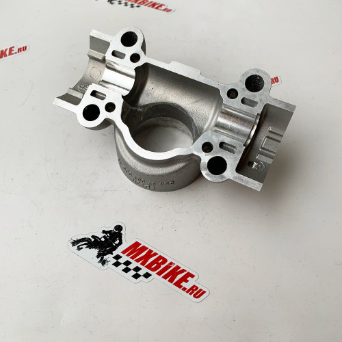 Фланец выпускной KTM 250SX 19 21; 250EXC, 300EXC 20 21 / Husqvarna TC250 19 21; TE250, TE300 20 21 / GasGas EC250 300 21- - фото 1