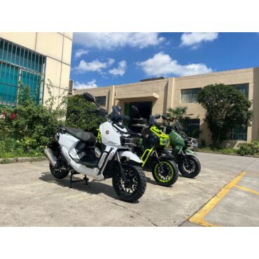 Скутер SPRMOTORS TANK NEW - миниатюра 1