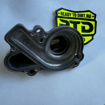 78135052000 - Крышка помпы KTM 450SX F (2012 2015), 450EXC F (2012 2016), 500EXC (2012 2016), Husqvarna FC450 (2014 2016), FE450 (2013 2016), FE501 (2013 2016) - миниатюра 1