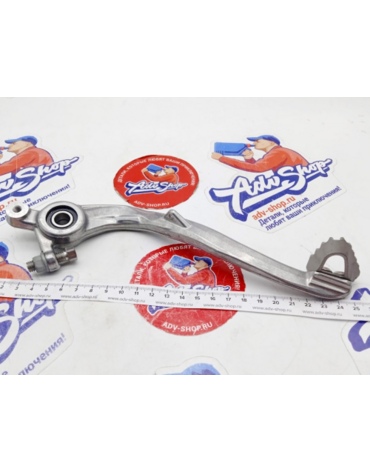KTM лапка тормоза зад 250 300 SX 23 24 / 250 300 EXC TBI 24-> ( A44013050044 )