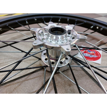 AdvProWheel колесо перед R21*1,6 ( фрезерованная ступица / черный обода / спицы зебра ) EXC EXCF 17-> TE FE 17-> - миниатюра 1
