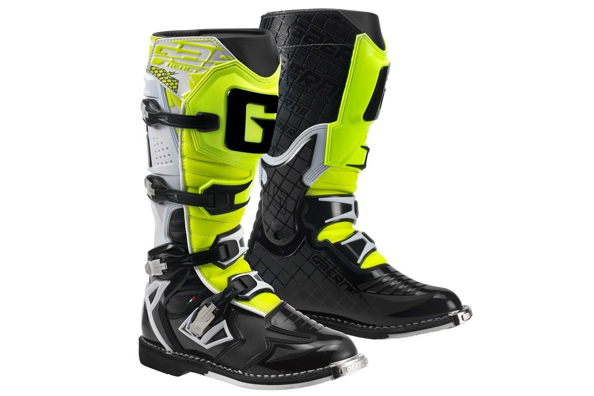 КРОССОВЫЕ МОТОБОТЫ Gaerne G React Goodyear White Black Yellow 2180 019 - фото 1