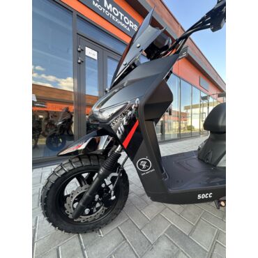 Скутер SPRMOTORS Zoom 9 - миниатюра 3