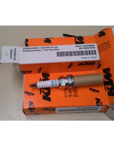 Свеча зажигания (LKAR8BI9) KTM 690 12 18; 990 09 13 / Husqvarna 701 2016