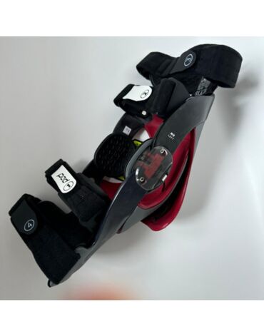 POD K8 3.0 Knee Brace Carbon (Carbon Graphite), Защита колена