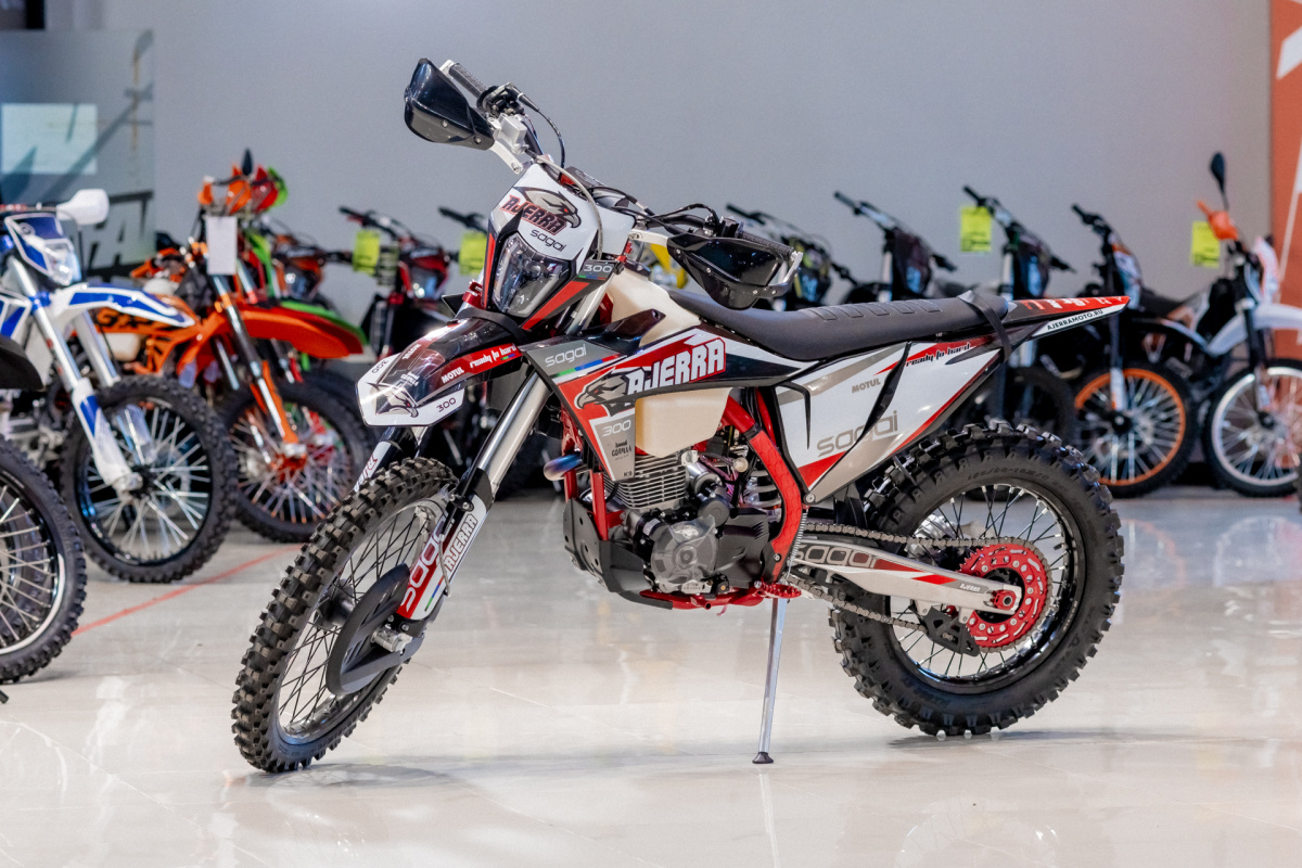 Мотоцикл кроссовый Ajerra SAGAI SS K9 CB300RL (4 клапана)  Red 21 18