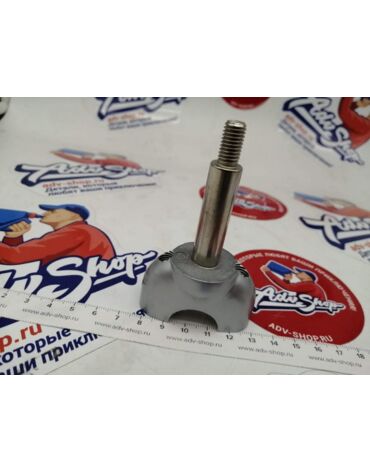 HONDA HOLDER, HANDLE стойка руля XRV750 ( 53132MS8000 )