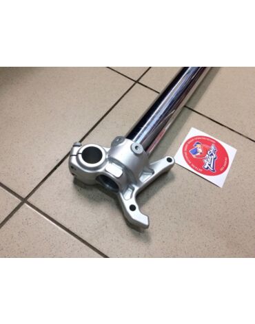 KTM AXLE CLAMP L S WITH INNER TUBE перо вилки НИЗ / левое EXC EXCF 13 15 ( 48601028S1 )