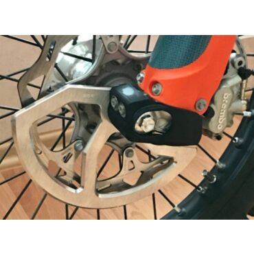 MAYAKLAB Защита переднего тормозного диска KTM 2014+ / GasGas 2020+ / Husqvarna 2016+ (22мм) - миниатюра 1