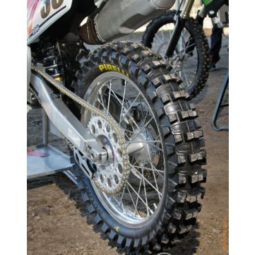 Scorpion MX32 Mid Soft задняя кроссовая покрышка 110 90 19 - миниатюра 1