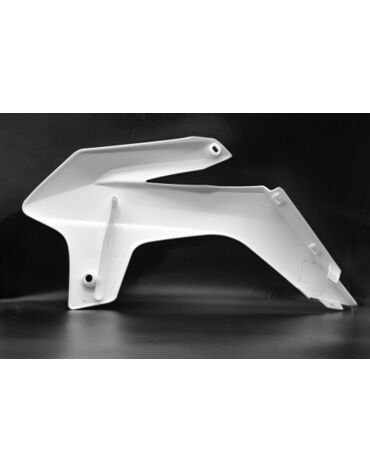 Обтекатель правый верхний Avantis FX250 белый