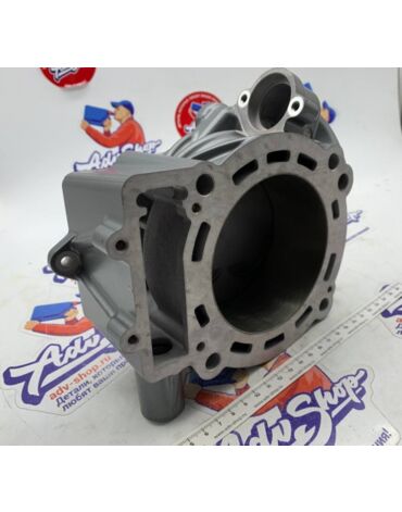 KTM цилиндр + поршень 690 Enduro SMC Duke 07 09 ( 75030038300 / 75030005000 )