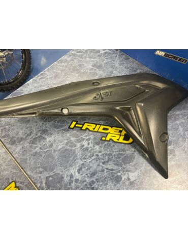 Боковины радиатора Beta OEM 054.43.001.00.97 XTrainer 2023 2025 черные, левая + правая