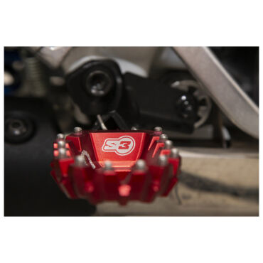 Подножки алюминиевые S3 Parts красные Honda AFRICA TWIN 20- - миниатюра 2
