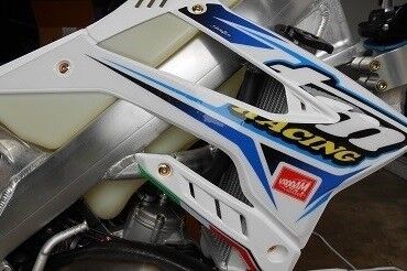 Обтекатели боковые передние TM Racing 4T 15 21 Белые