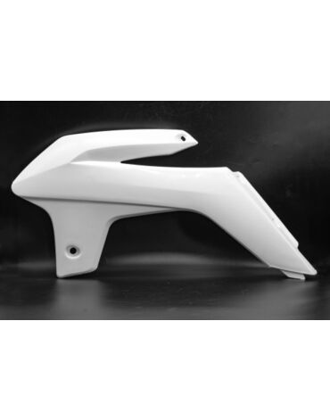 Обтекатель левый верхний Avantis FX250 белый