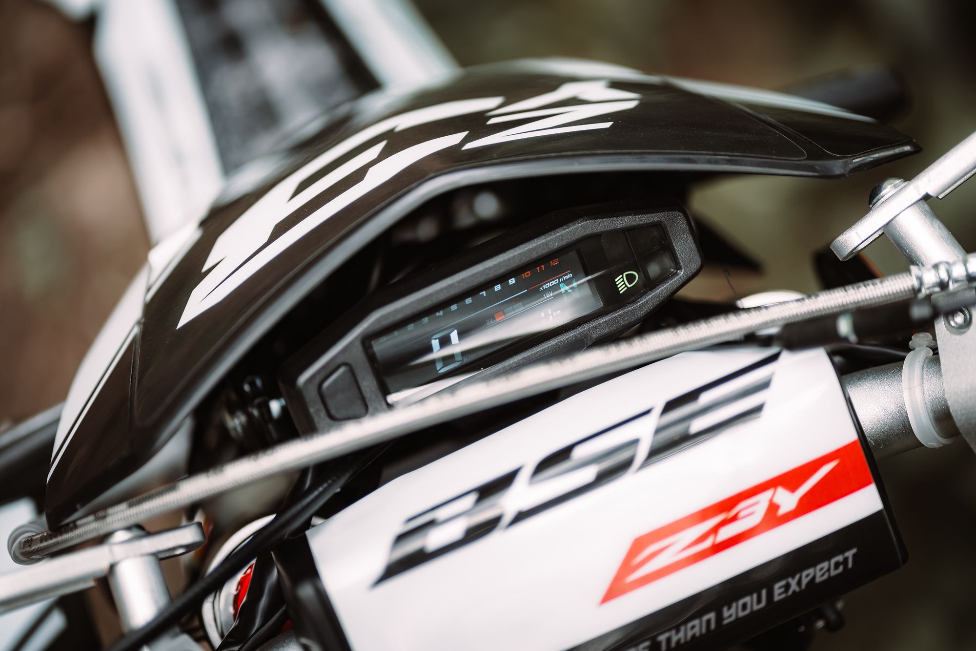 Мотоцикл BSE Z3 Y Black/White Stinger - фото 3