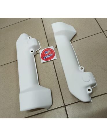 MRP накладки переднего крыла XRV750 ( 90 03 ) RD04 07 A