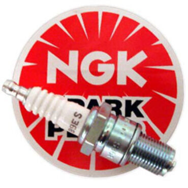 Свеча зажигания NGK BR8HS - миниатюра 1