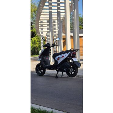 Скутер SPRMOTORS Zoom 10 T8 50G 150cc - миниатюра 9