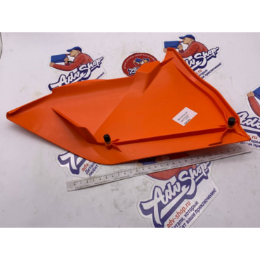 KTM крышка аирбокса EXC 17 19 ( 79006003000EB ) - миниатюра 2