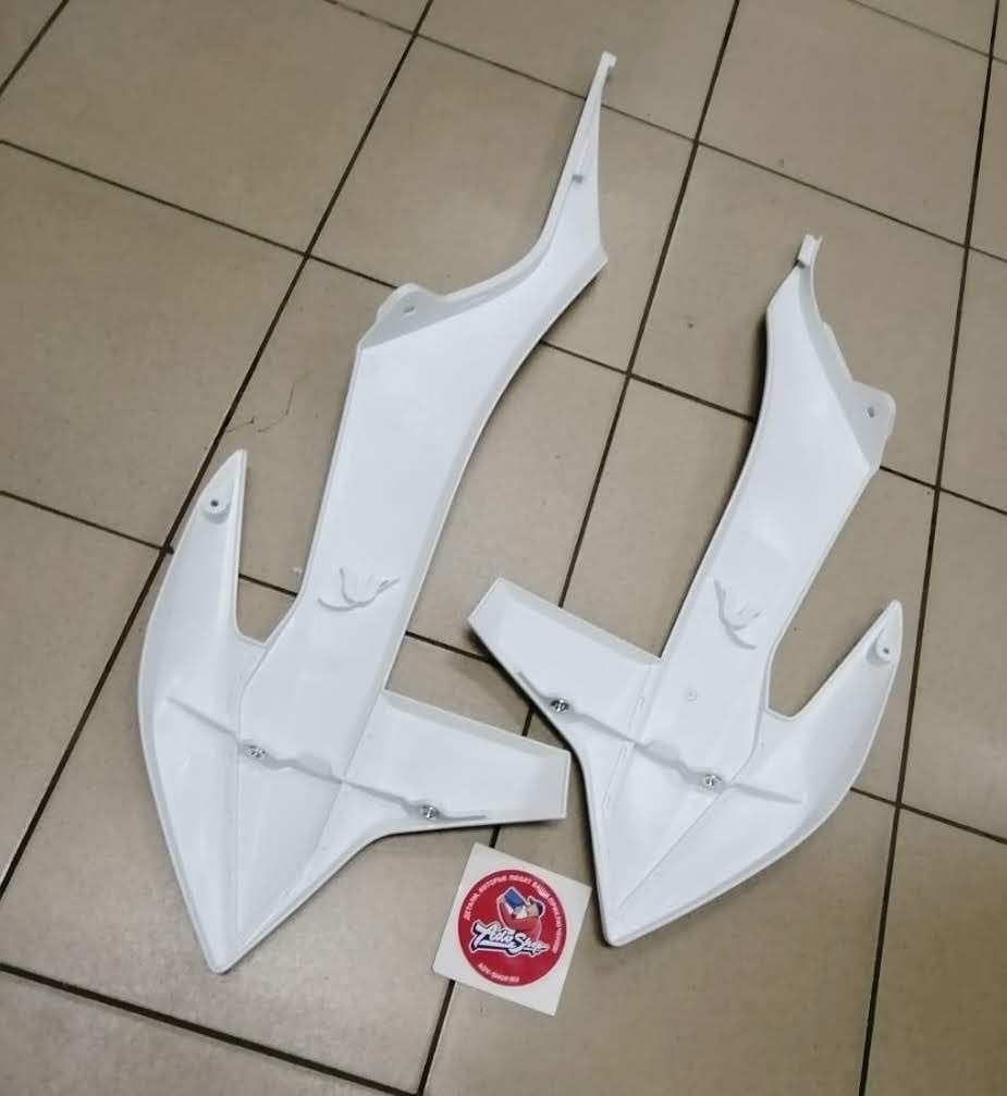 KTM spoiler set white спойлеры радиатора комплект ( белый) EXC / EXCF 20 23 ( 79108054000AB ) - фото 1