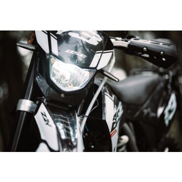 Мотоцикл BSE Z3 Y Black/White Stinger - миниатюра 6