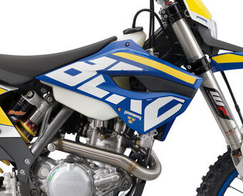 Спойлеры бензобака (к т прав лев) синие с графикой Husaberg TE FE 125 501 2013 - миниатюра 1