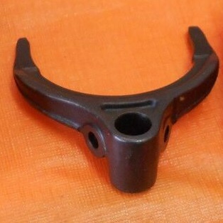 77334203100 - KTM вилка КПП (SHIFTING FORK)