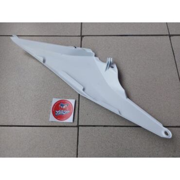 KTM крышка аирбокса левая белая SX 19-> / EXC 20-> ( 79106005000AB ) - миниатюра 2
