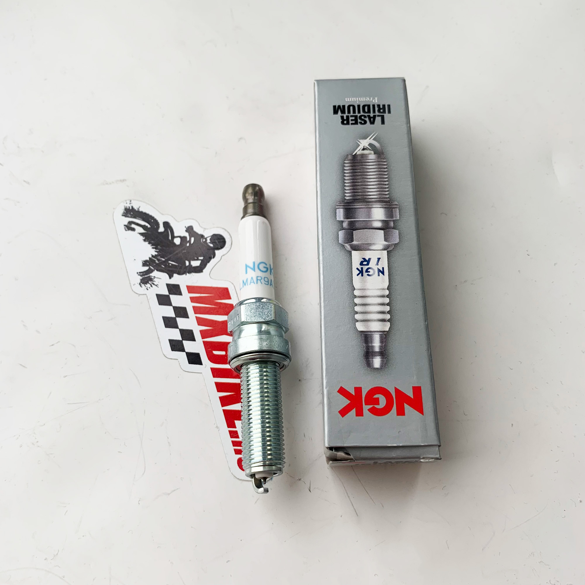 Свеча зажигания иридиевая NGK (LMAR9AI 8) KTM 250SX F 13- ; 350SX F 11- ; 350EXC F 12 16 / Husqvarna FC250 450 14- / GasGas MC F250 450 21- - фото 5