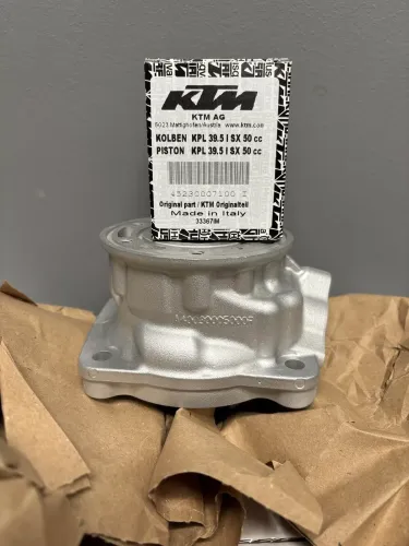 Цилиндр в комплекте с поршнем KTM50SX 24- / Husqvarna TC50 24- / GasGas MC50 24- - фото 2