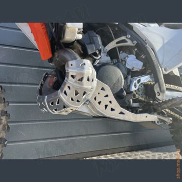 Защита резонатора + (пластик) алюминиевая KTM EXC / Husqvarna TE 250 300 23 24 - миниатюра 4