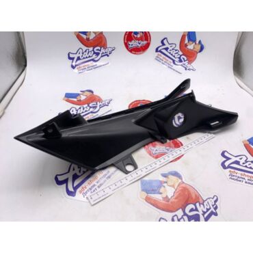KTM Mask spoiler right Правый спойлер маски фары KTM 890 Adventure 23-> ( A61008004000C1 ) - миниатюра 3