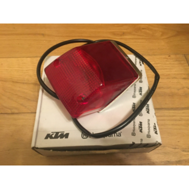 KTM Стоп сигнал в сборе EXC EXCF 97 11 / 690 USA! R SM 08 17 ( 50314040200 / 50314040100 ) - миниатюра 1
