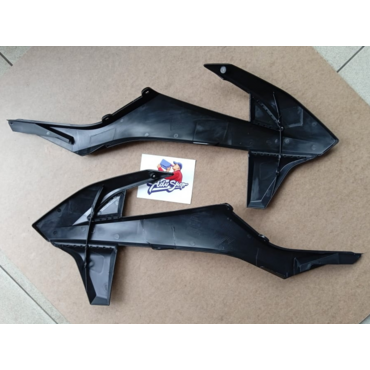 KTM SPOILER KIT WXC XC W  17 спойлер бака комплект черные с наклейками 17 19 ( 7900805400030A ) - миниатюра 1