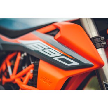 Спойлер бензобака наружний правый KTM 690 Enduro R 21 22 - миниатюра 2