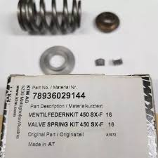 KTM Комплект клапанной пружины с тарелками и сухарями SXF450 13 18 ( 78936029144 / 78936029044 )