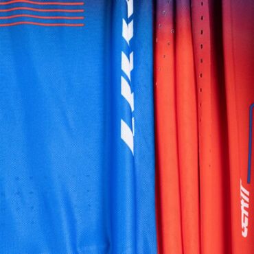 Leatt Джерси 5.5 UltraWeld V26 Royal Blue Red - миниатюра 4