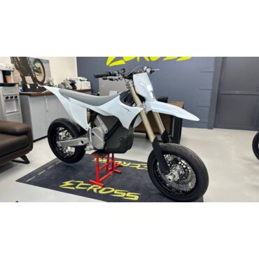 Stark Varg SM (Super moto) - миниатюра 8