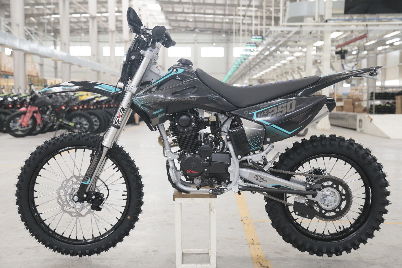 Кроссовый мотоцикл FXmoto YZ 250 21 18 чёрный