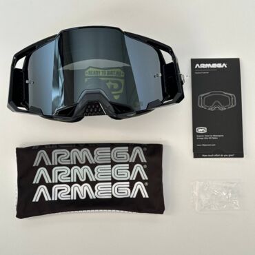 Очки для мотокросса 100% ARMEGA Black Silver Mirror с зеркальной линзой - миниатюра 4