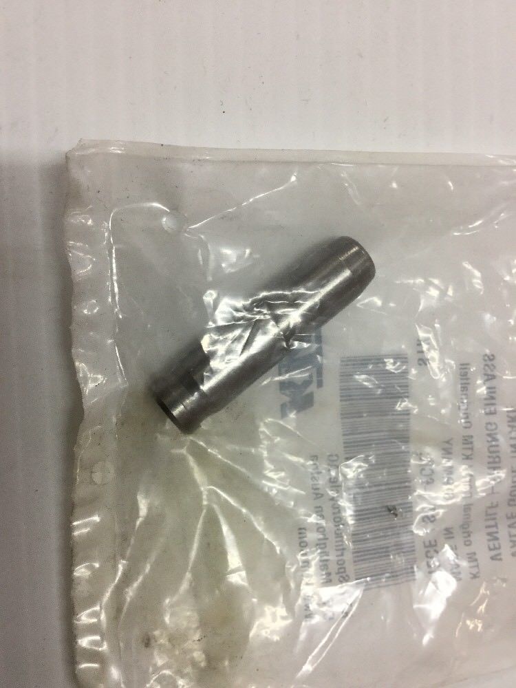 Направляющая впускного клапана KTM 450SX F 13 18; 450 500EXC F 12 19 / Husqvarna FC450 14 18; FE450 501 14 19 - фото 1
