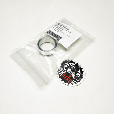 Втулка корпуса стартера KTM 250 300EXC 17 23 / Husqvarna TE250 300 17 23 / GasGas EC250 300 21 21 - миниатюра 3