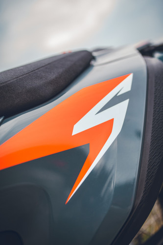 Спойлер задний левый с графикой KTM 690 Enduro R 21 22 - фото 2