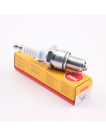 Свеча зажигания NGK 5422 BR8ES