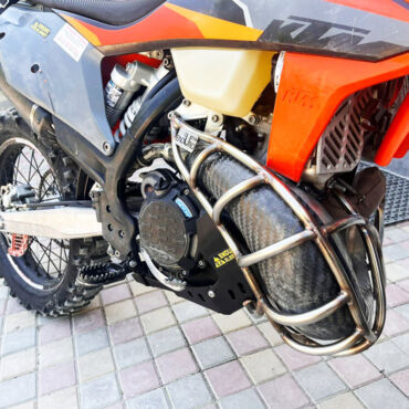 Клетка на резонатор (Tpi) KTM 250 300EXC 20 23 / Husqvarna TE250 300 20 23 / GasGas EC250 300 21 23 - миниатюра 7