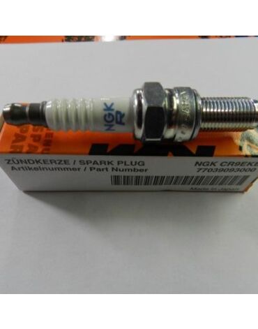 Свеча зажигания (CR9EKB) KTM 250SX F 05 12; 250EXC F 06 13; 450SX F 07 12